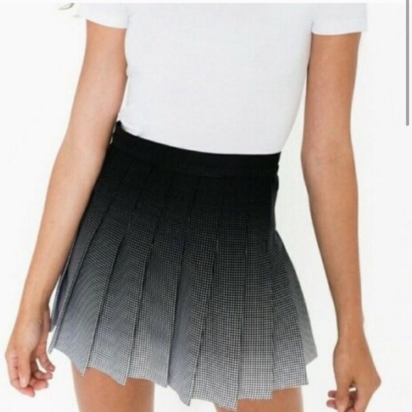 American Apparel Dresses & Skirts - American Apparel Dot Ombré Pleated Tennis Skirt M